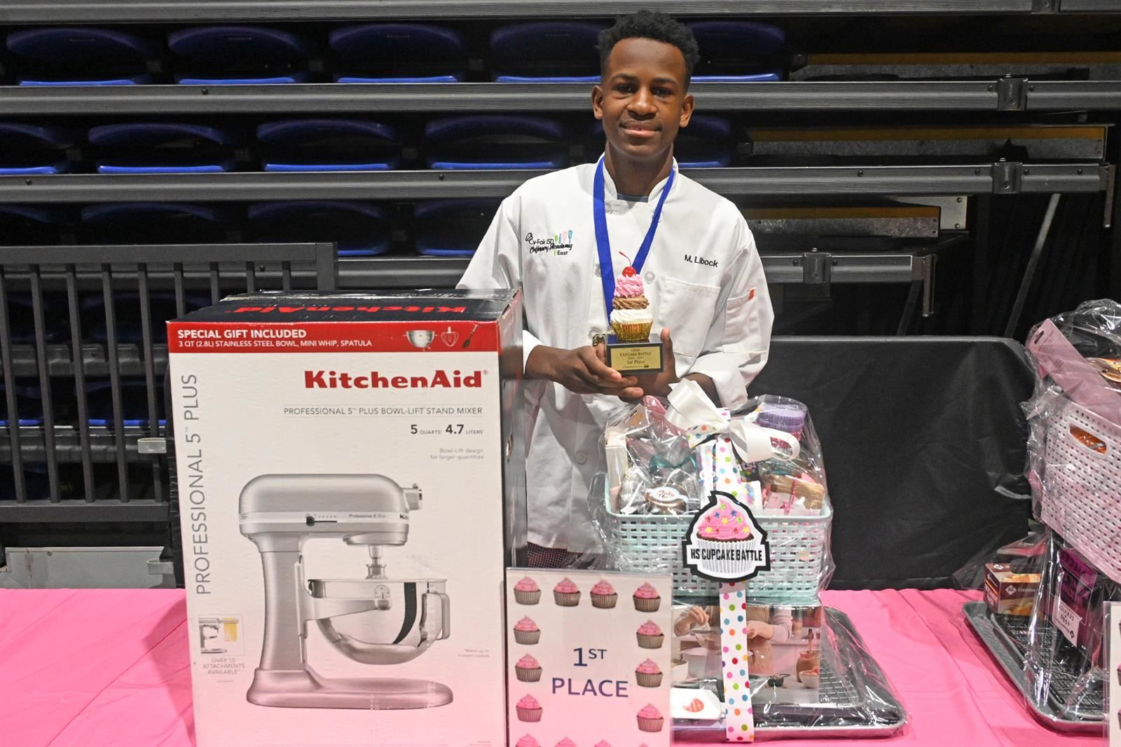 Jersey Village junior Ananda Stephens was among the many winners at the fifth annual CFISD High School Cupcake Battle.